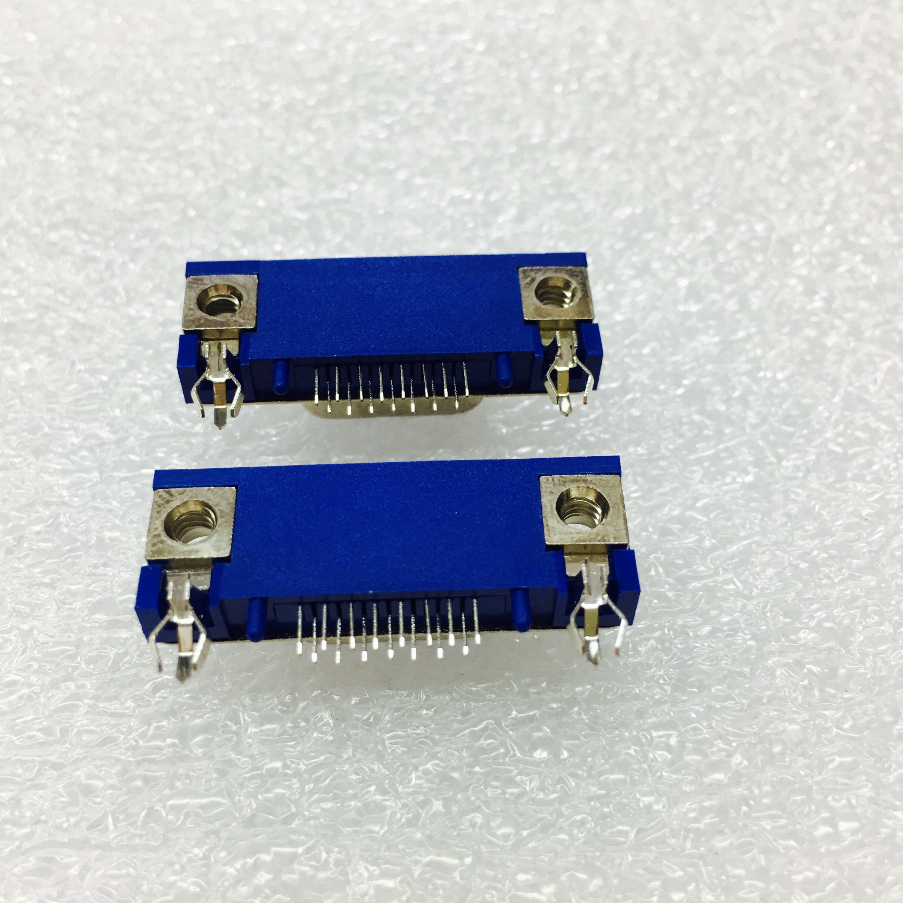 HDR15母slim超薄2.0 三爪魚叉藍色塑膠